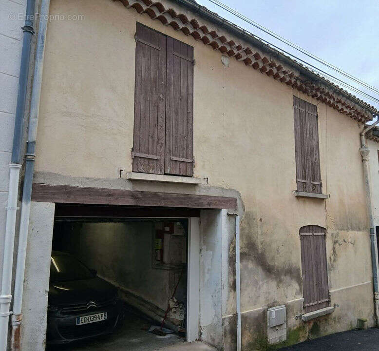 Maison à SAINTE-TULLE