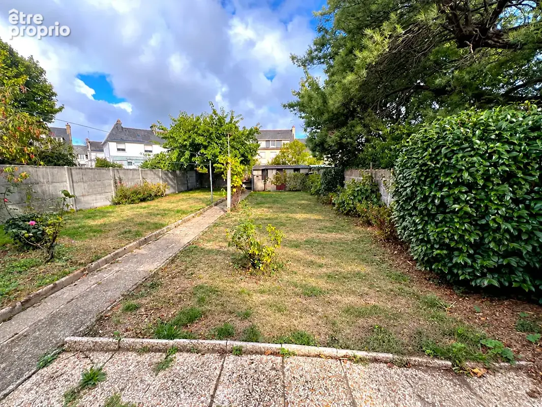 Maison de 1930 à rénover avec jardin - photo 2