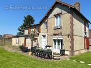 Maison à TREMBLAY-LES-VILLAGES