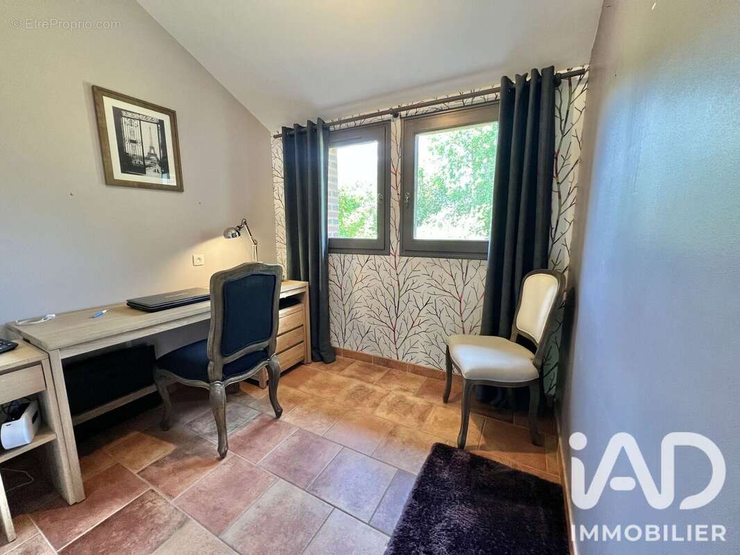 Maison 286 m² à Pruille-L'eguille  - photo 9