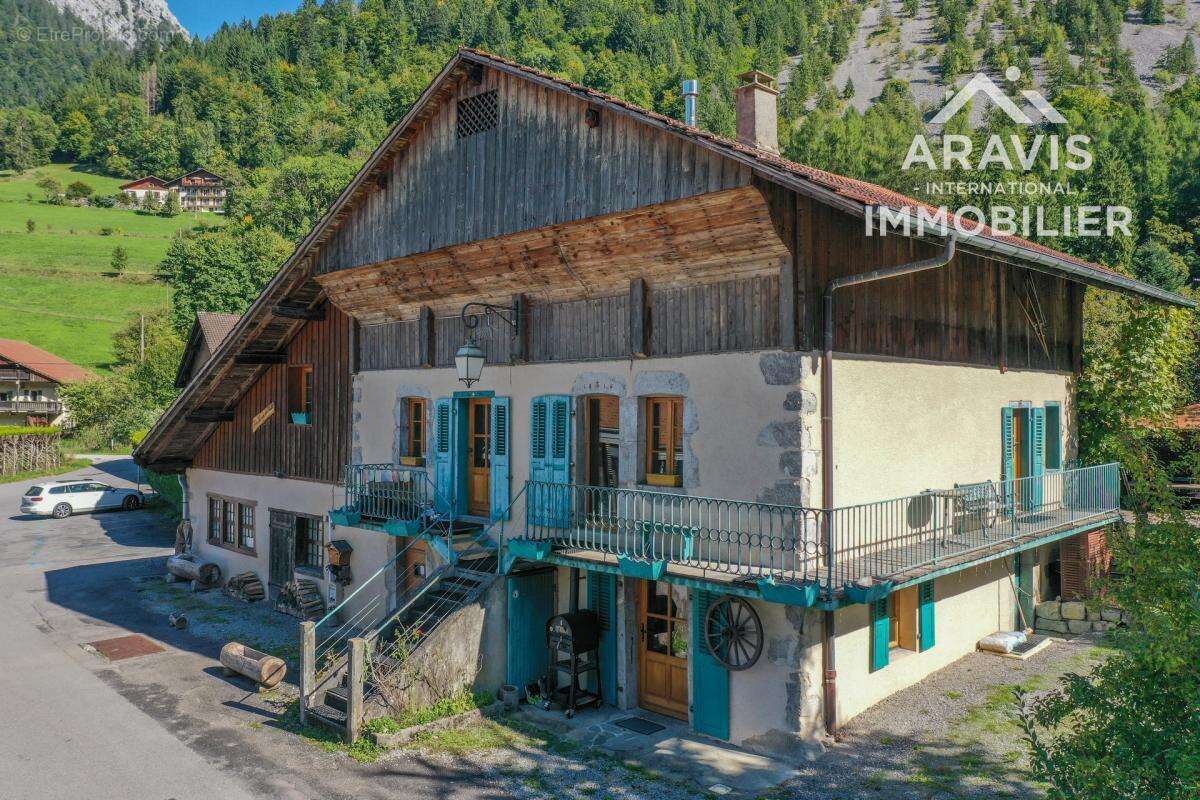 Maison à LE PETIT-BORNAND-LES-GLIERES