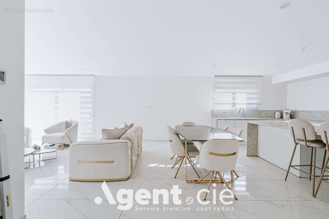 Maison 138 m² à Eterville  - photo 5