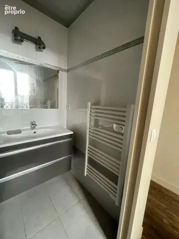2P de 34 m² avec tout le charme de l’ancien - photo 11