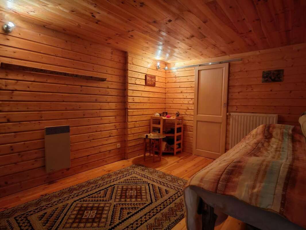 Salle massage - Maison à CUBJAC