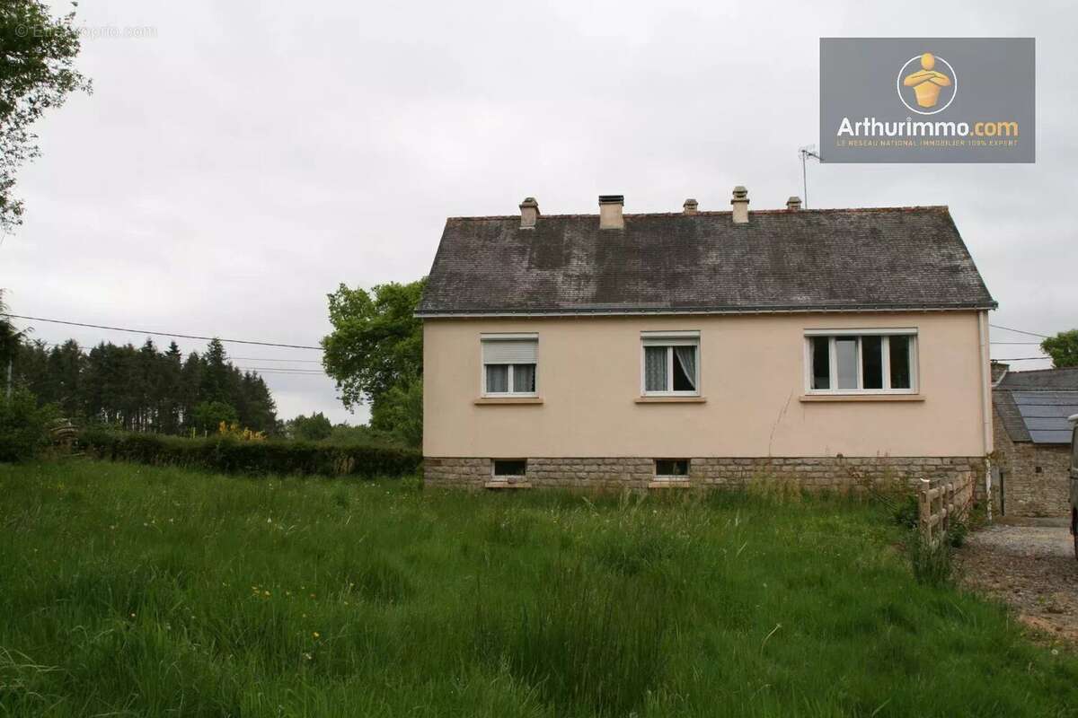 Maison à SAINT-SERVANT