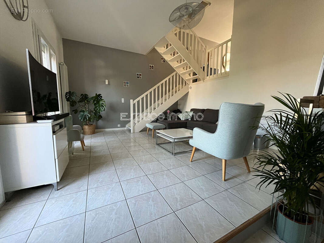 Maison avec jardin et garage - 3 chambres - notre-dame-de-bondeville - 102 m² - photo 3