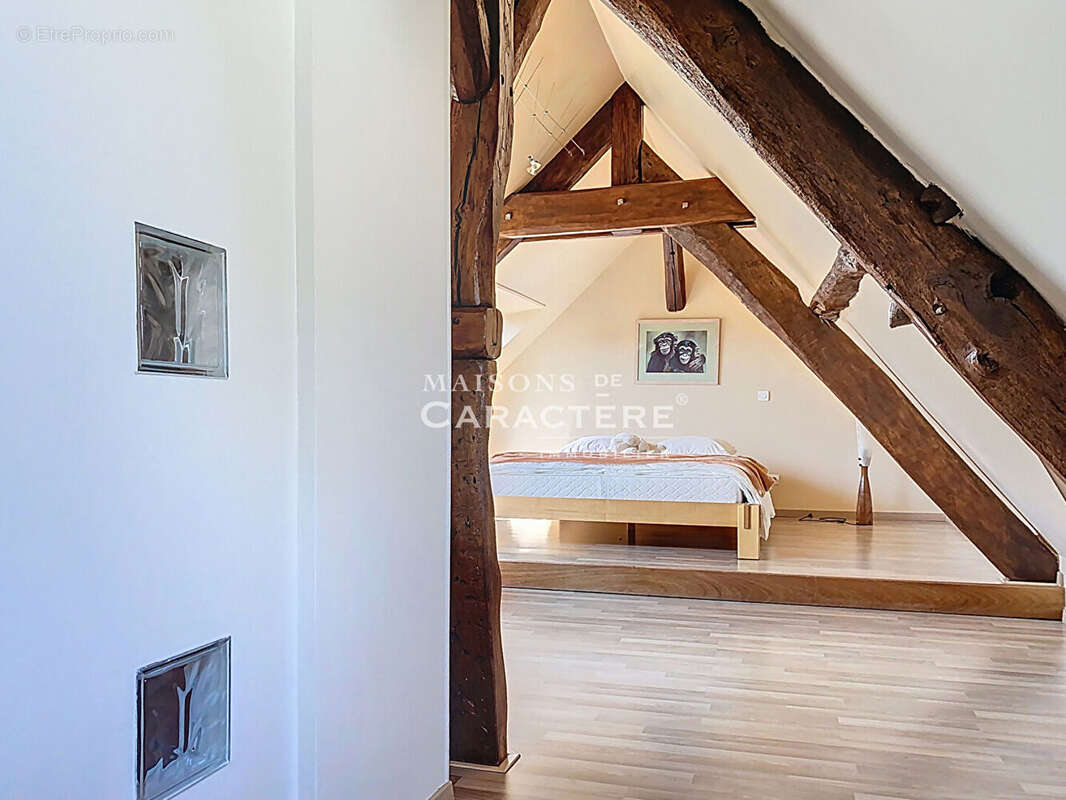 Maison à THOIRY
