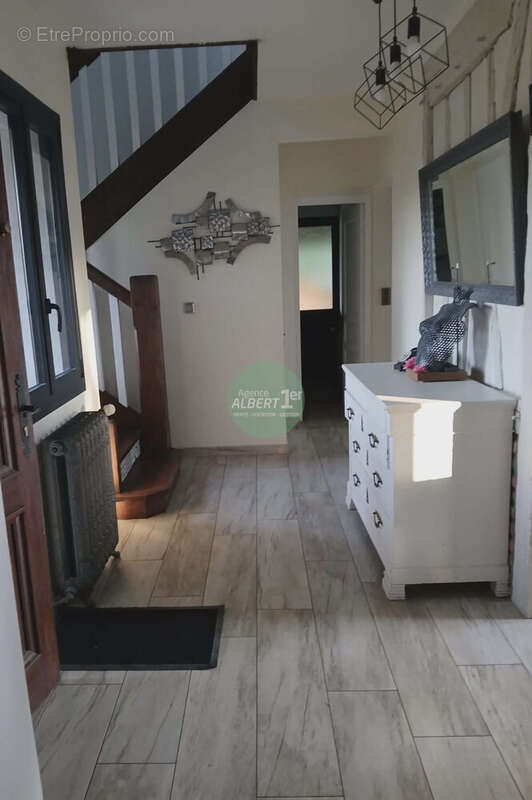 Maison à LA NEUVILLE-CHANT-D'OISEL