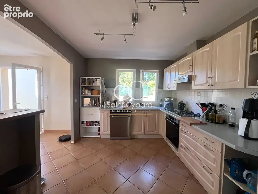 Maison familiale 4 chambres à Angoulême - 243 800 - photo 3