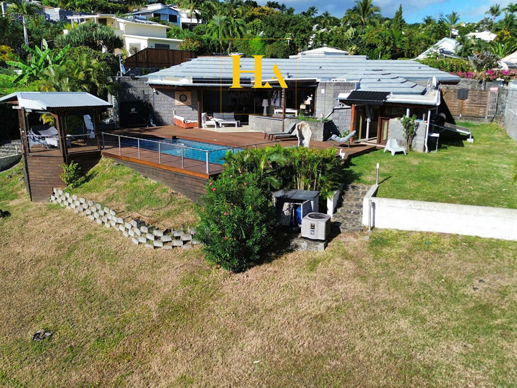 Villa 5/6 pièces à Plateau Caillou - photo 8