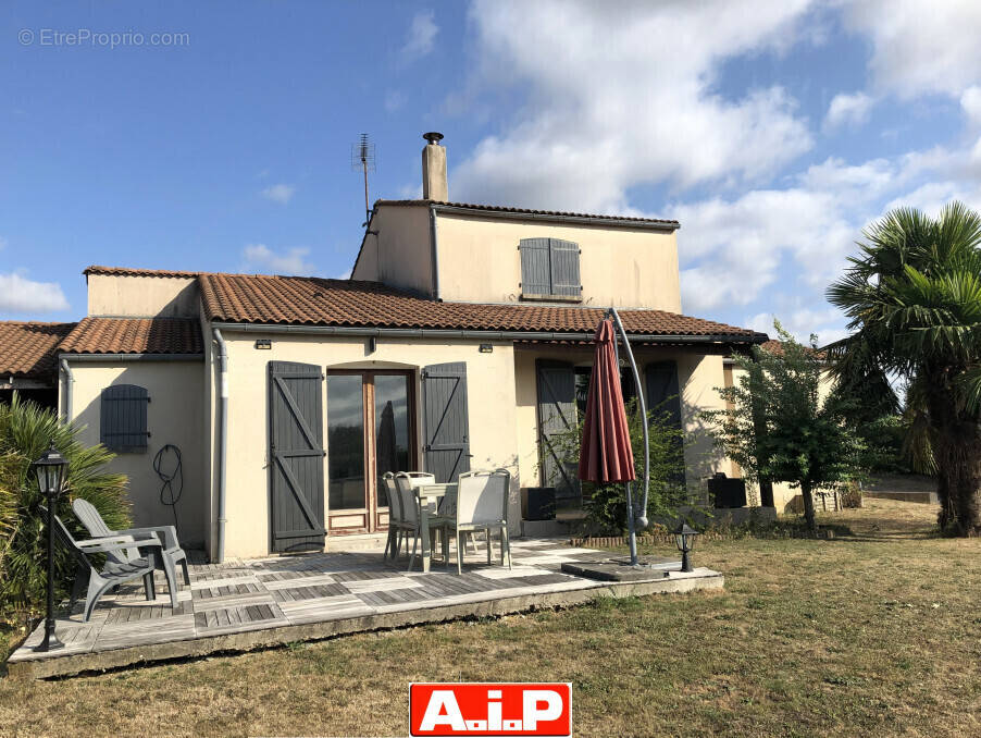 Maison à LA MEILLERAIE-TILLAY