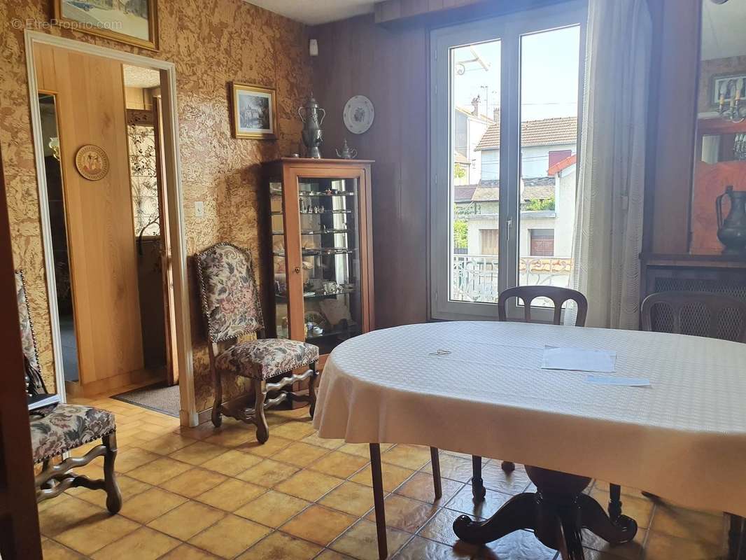 Maison à VILLEMOMBLE