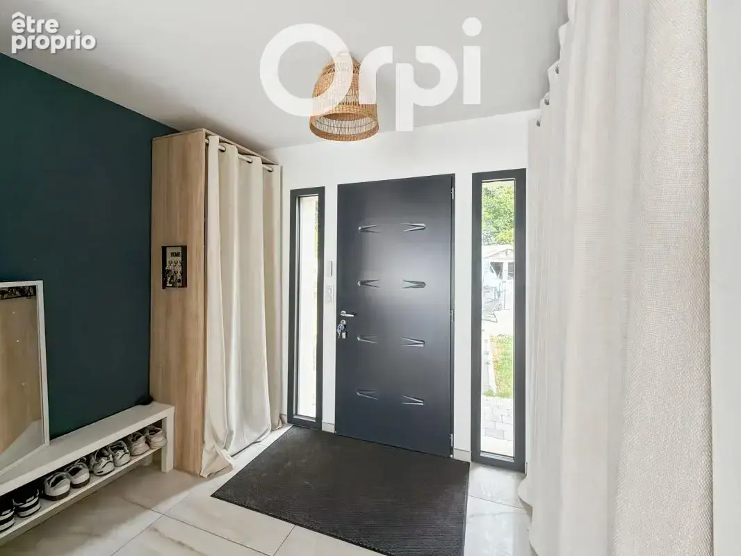 Maison À Vendre-Plain Pied-5 chambres à 5 mins d'Estrées Saint Denis - photo 3