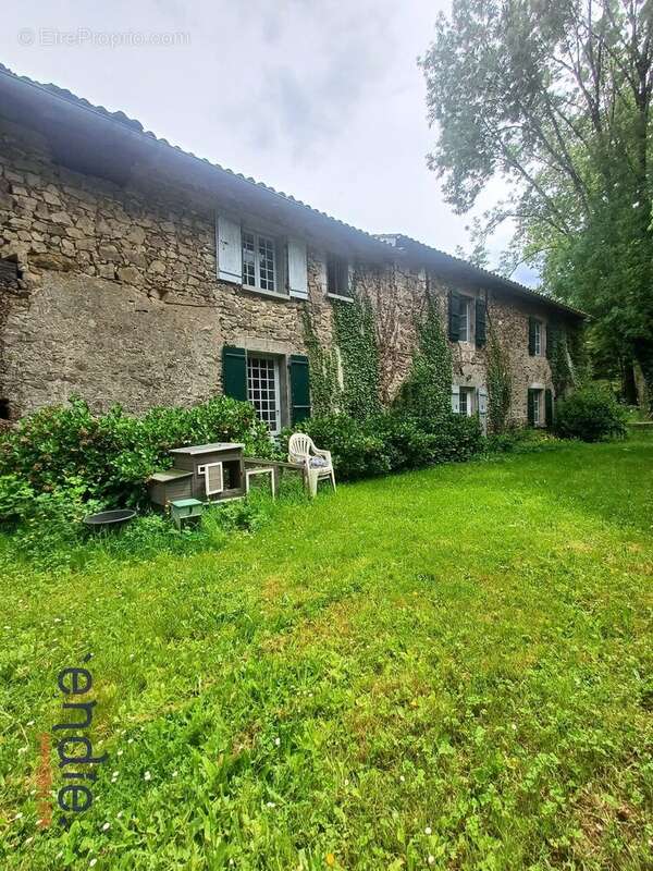Maison à CHERONNAC