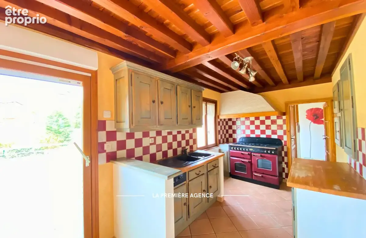 Maison 9 pièces 156 m² à vendre à Saint-Forgeux (69490) - photo 6