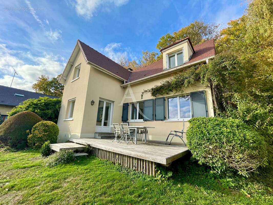 Maison à GIF-SUR-YVETTE