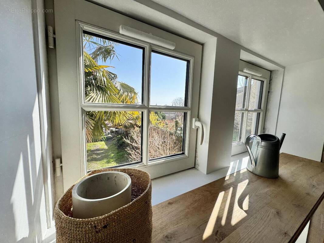   - Appartement à LYON-5E