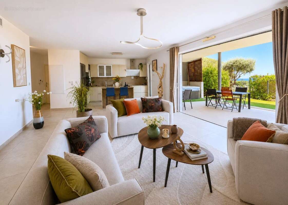 Hyères – Appartement esprit d’une villa, vue mer, jardin et double garage - photo 5