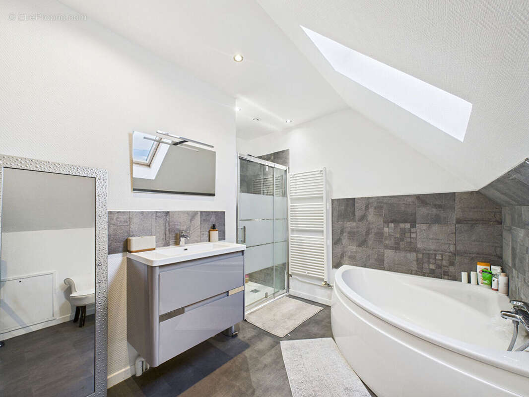 Maison à CAUDEBEC-LES-ELBEUF