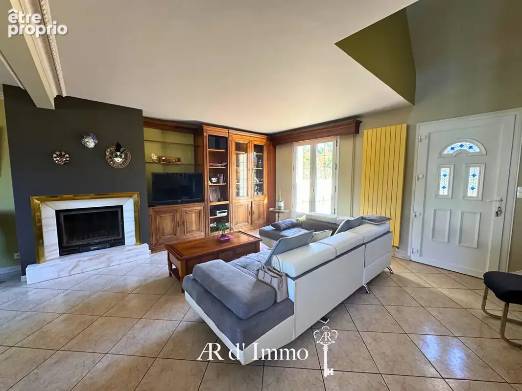 Maison 184 m² avec terrain constructible de 2 000 m² - Plages à 400 m - photo 4