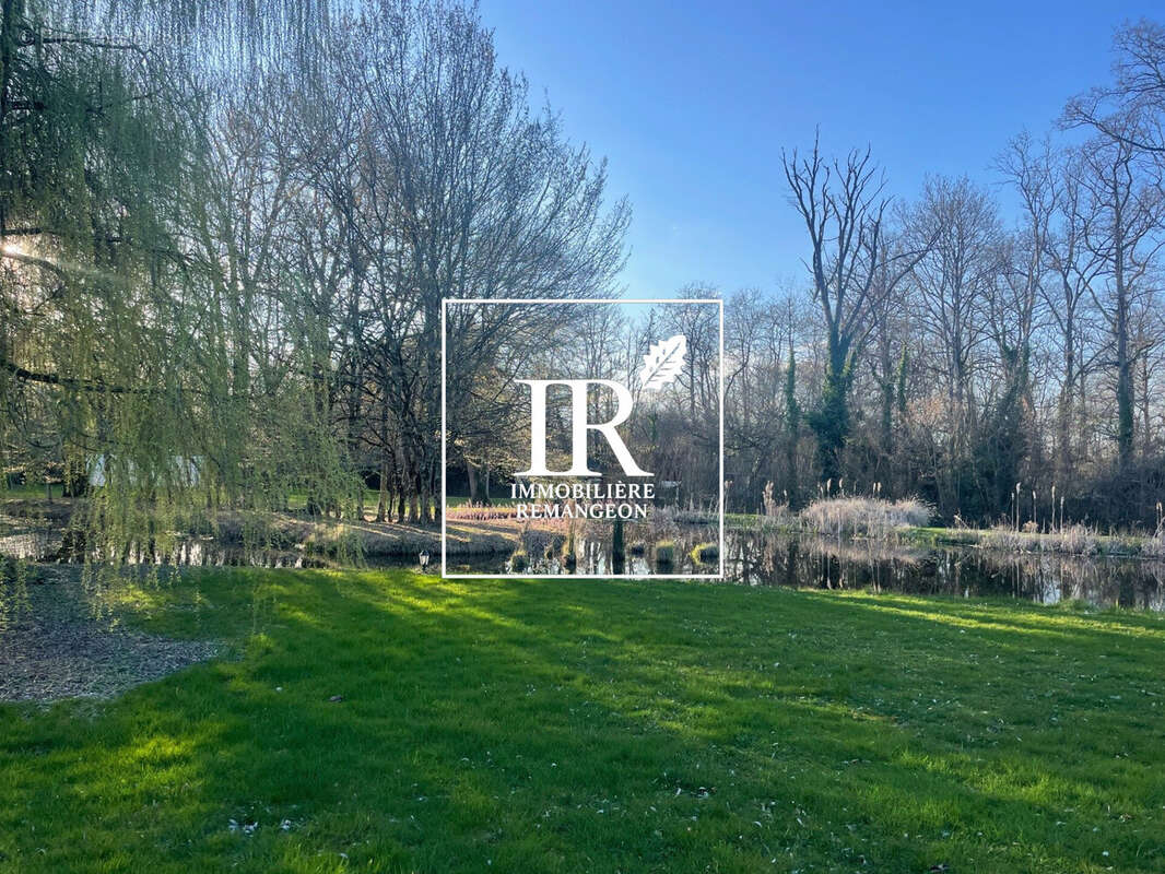 Maison 475 m² à Gien  - photo 4