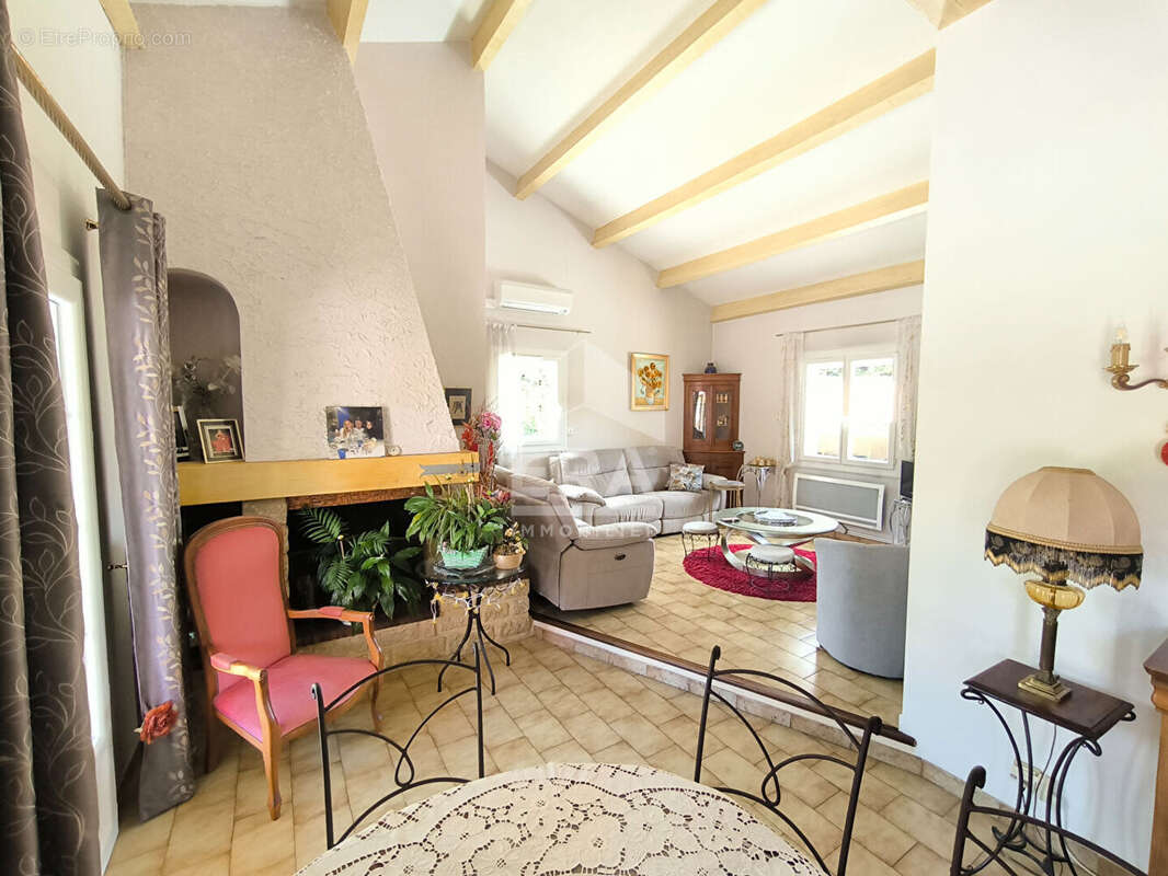 Maison à LORIOL-DU-COMTAT