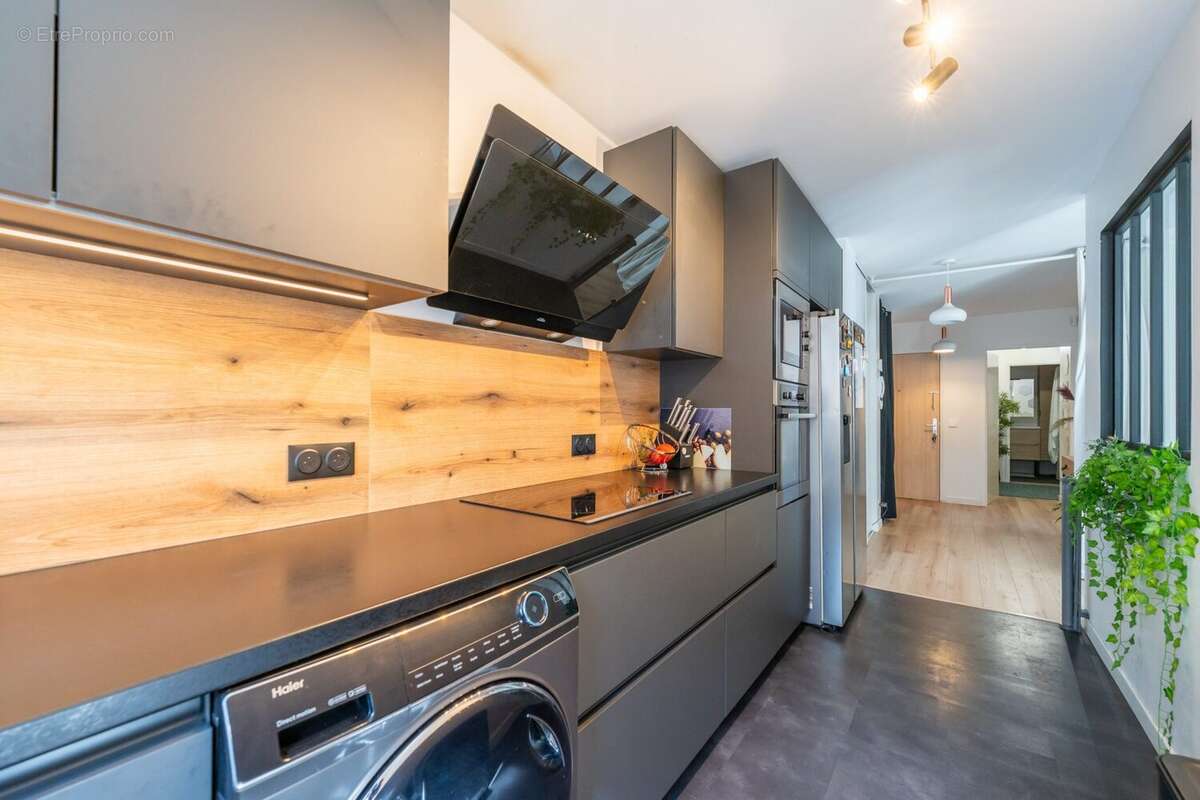 Appartement à LES PAVILLONS-SOUS-BOIS