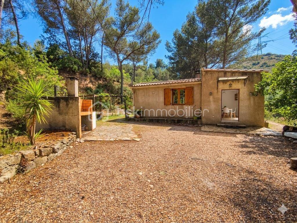 Maison à PERTUIS