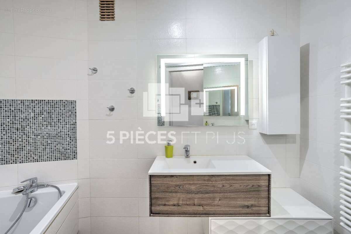Appartement à VERSAILLES