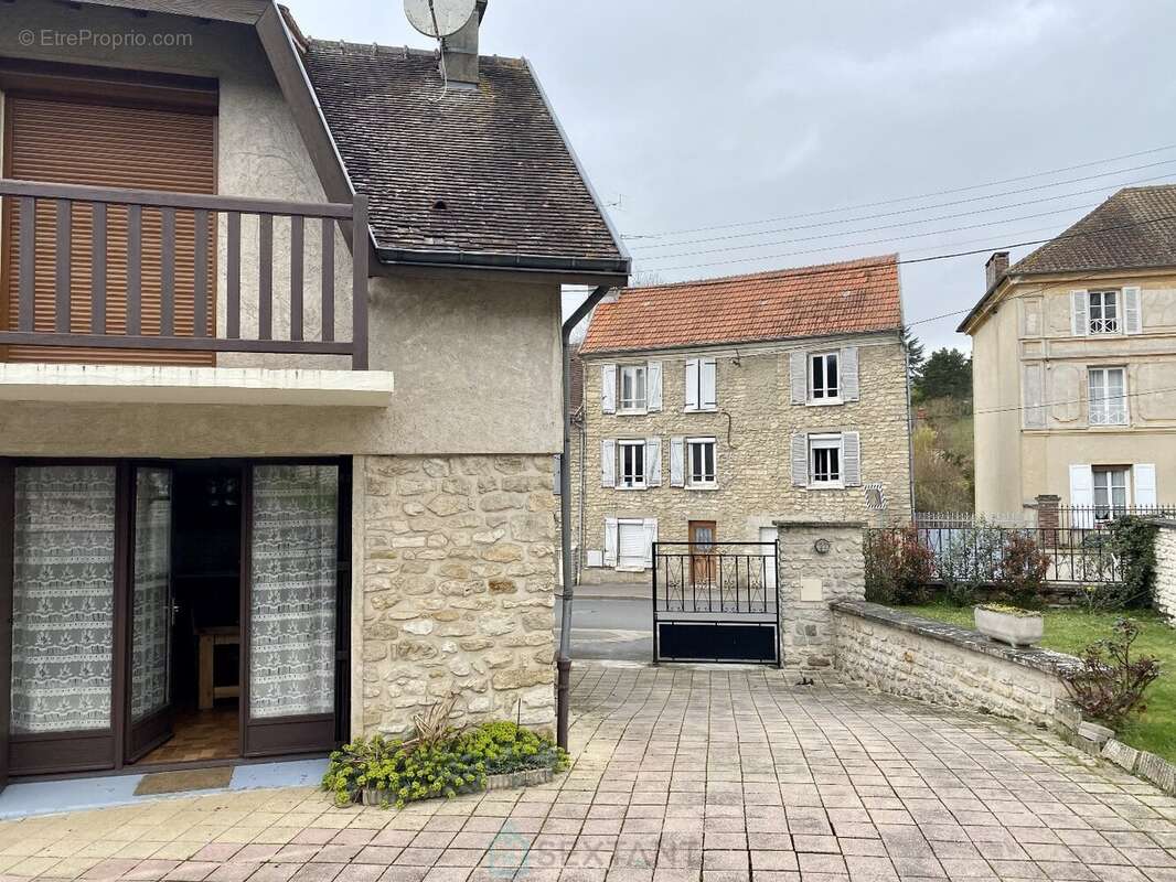 Maison à VETHEUIL