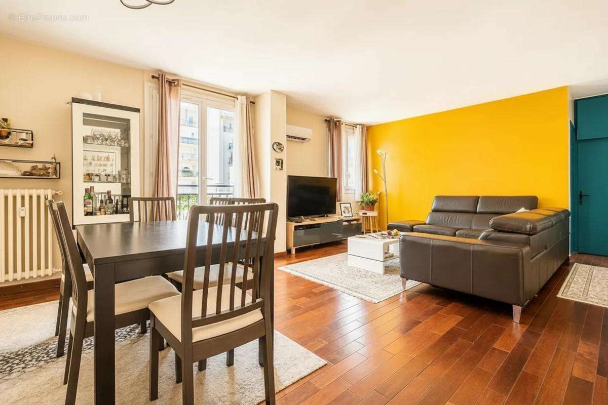 Appartement à NOGENT-SUR-MARNE