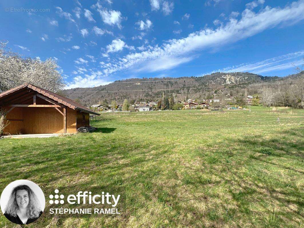 Terrain à MARIGNIER