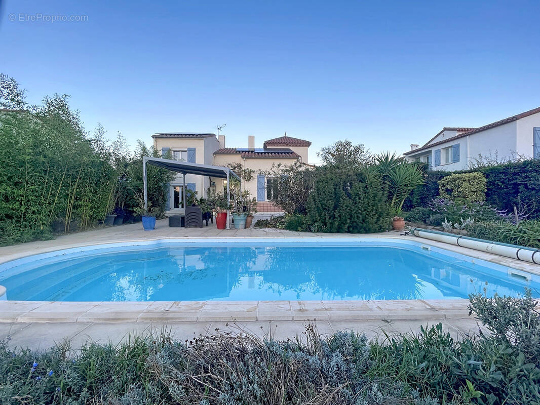 Maison à LAROQUE-DES-ALBERES