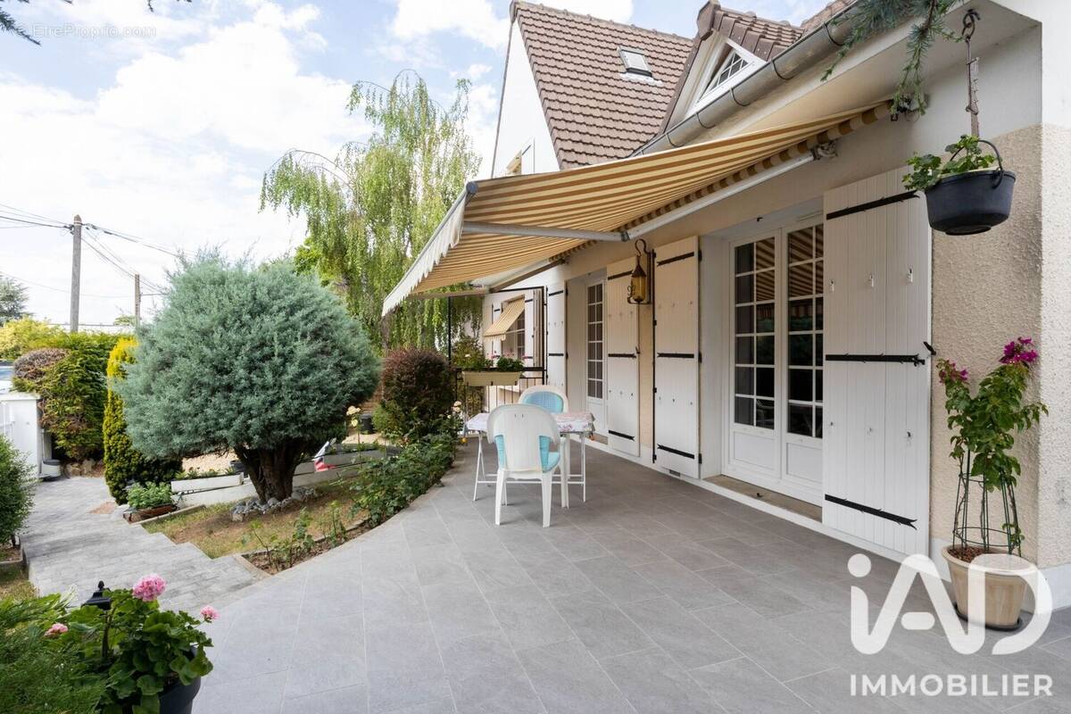 Photo 1 - Maison à VILLECRESNES