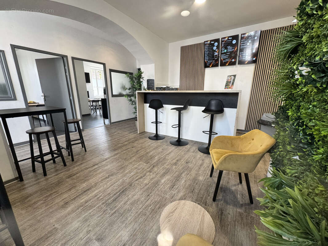 Commerce à LYON-9E