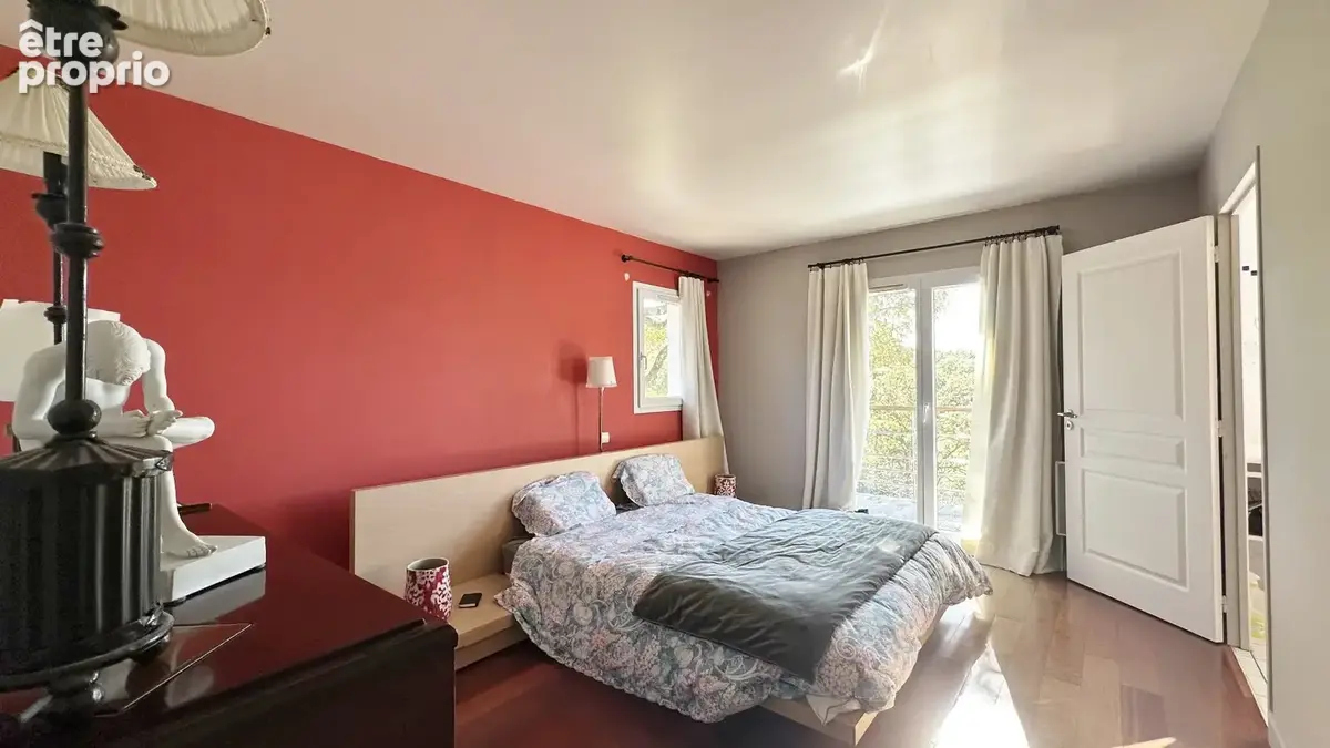 Villa d'architecte de type t6 de 240 m2 avec piscine - photo 21