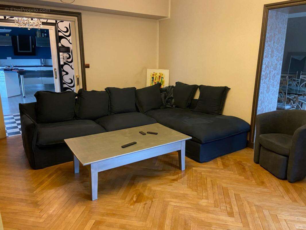 Lucon coeur de ville agreable maison art deco 5 chambres avec piscine et annexes sur 1296m² clos - photo 4