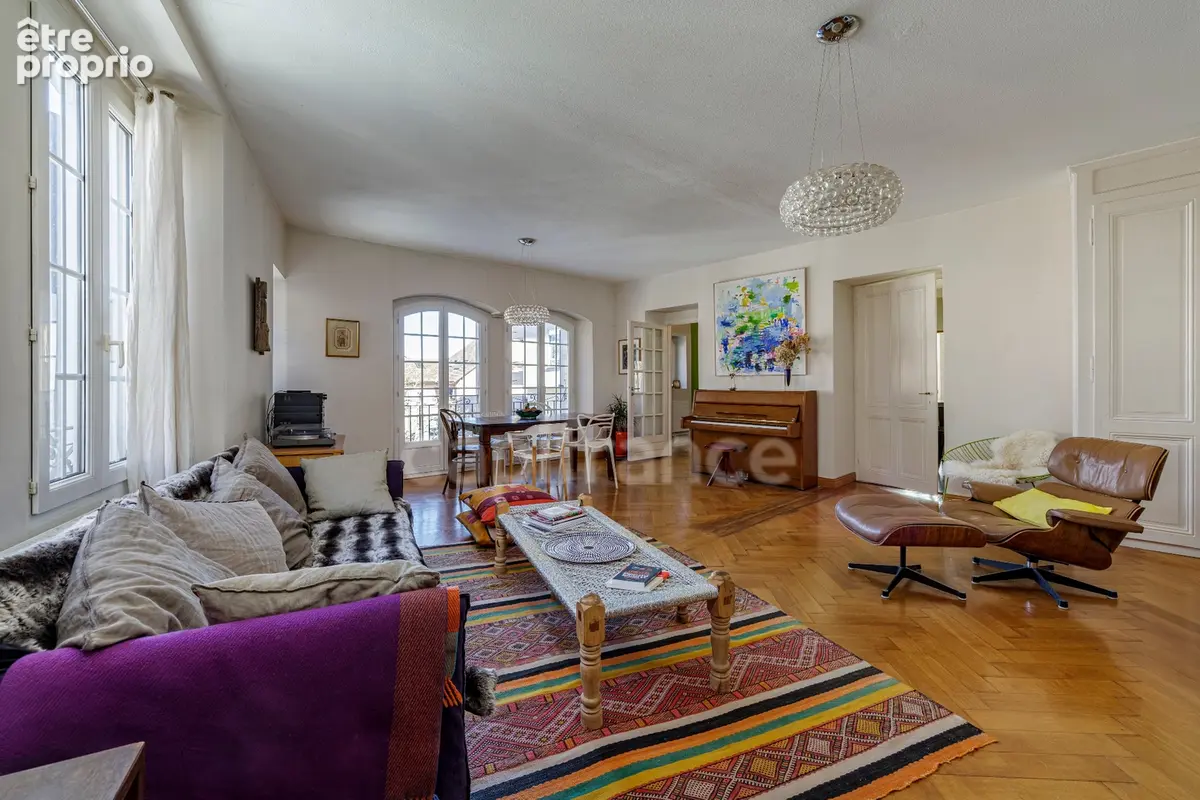 Maison à vendre 7 pièces DIVONNE LES BAINS (01) - photo 2