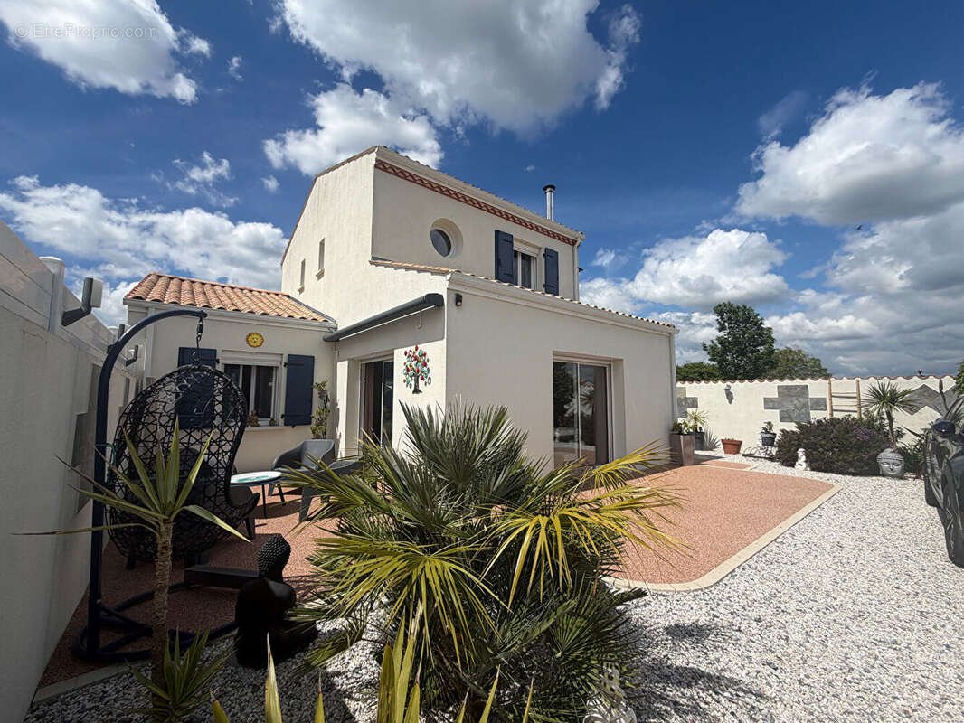 Maison à SAINT-SULPICE-DE-ROYAN