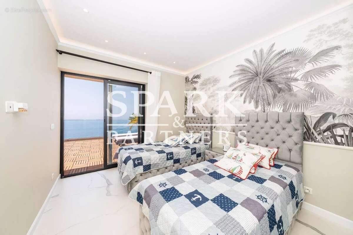 Roquebrune-Cap-Martin - Villa avec vue panoramique sur la mer - photo 19