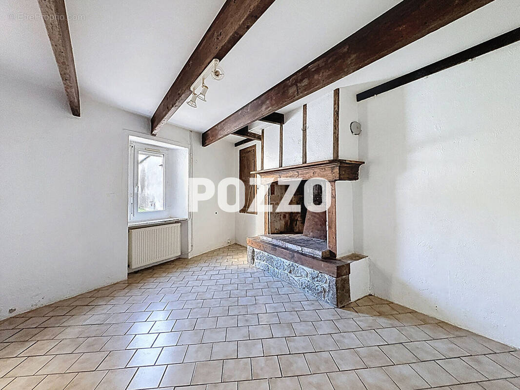 Maison à CERENCES
