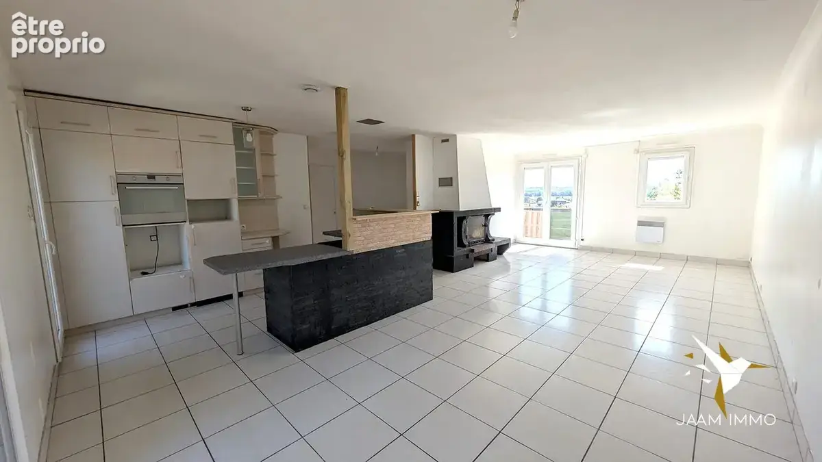 Maison 4 pièces 107 m² à vendre à Montmerle-Sur-Saone (01090) - photo 7