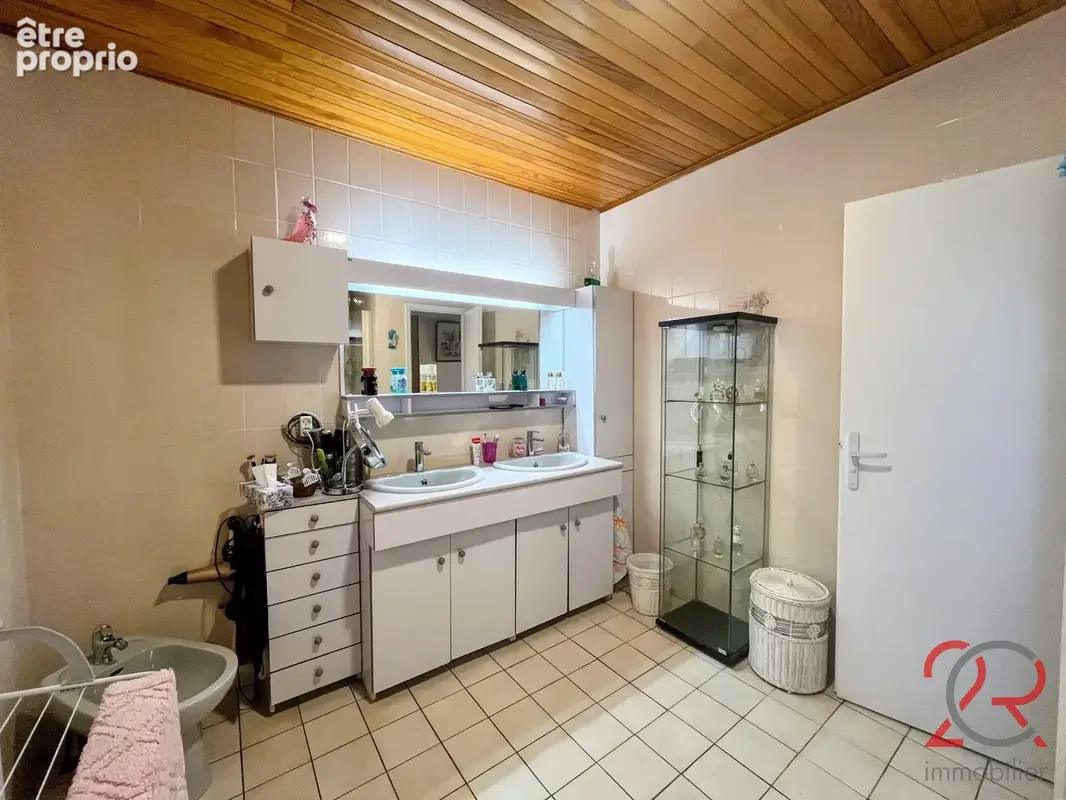 Charmante maison de plain-pied 4 chambres et un bureau - photo 9