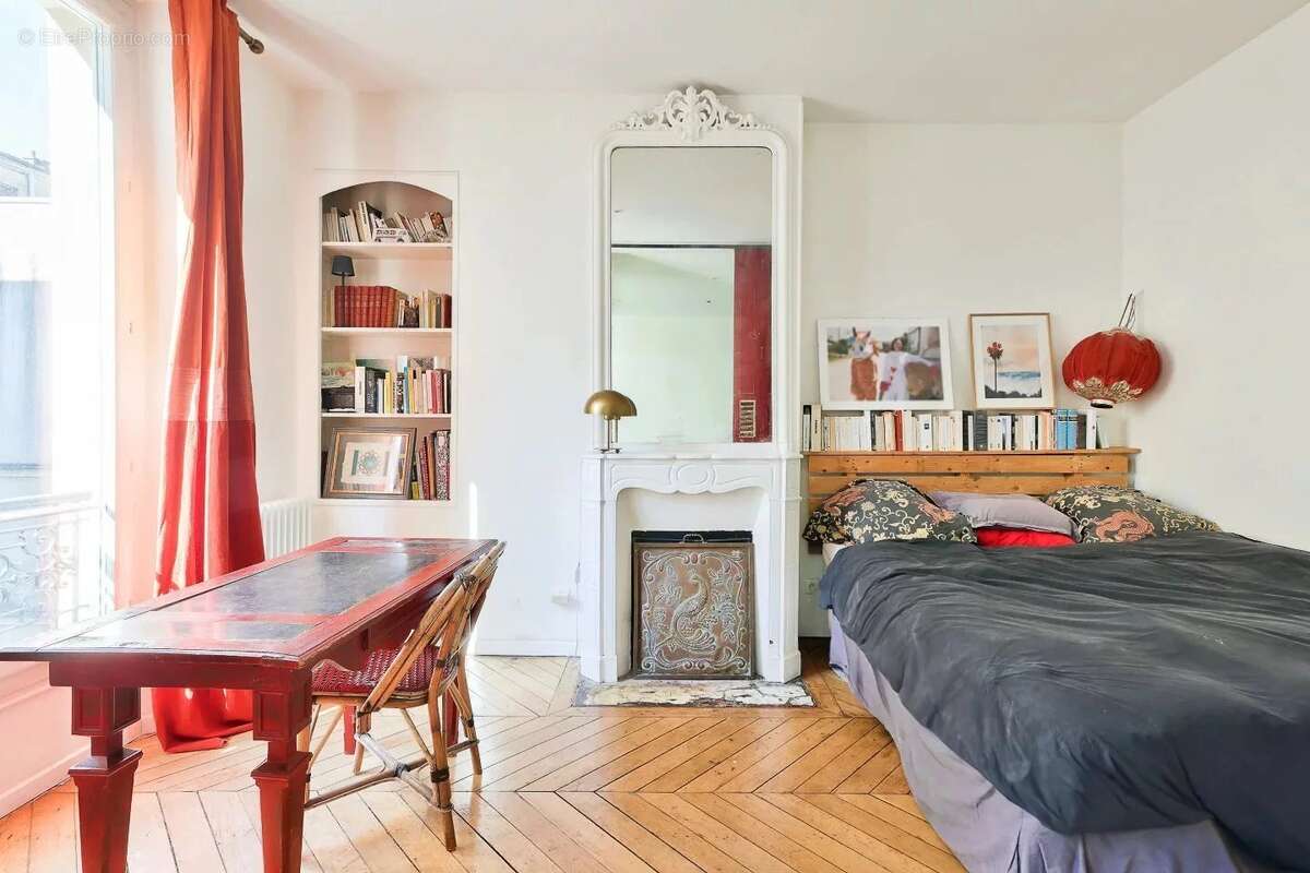 Appartement à PARIS-11E