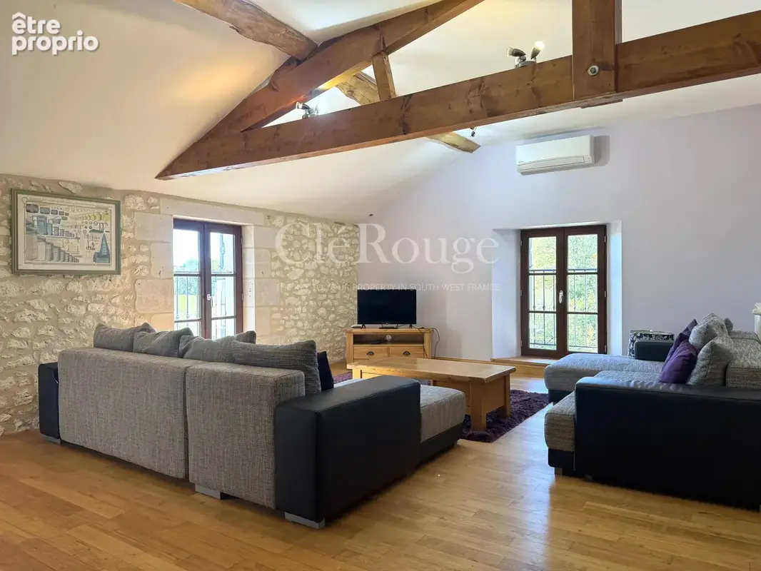 À 10 minutes d'Eymet – Belle propriété en pierre avec piscine, grange et 3,7 hectares - photo 13