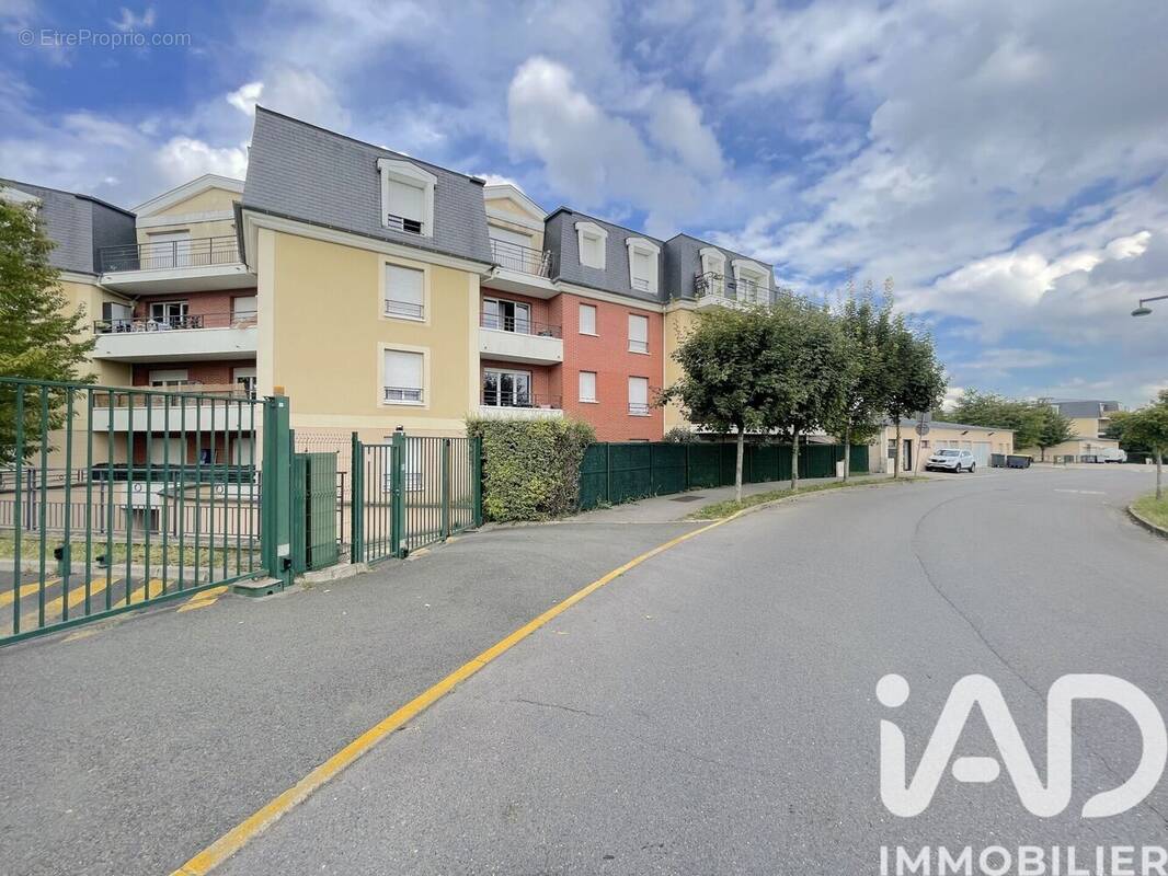 Photo 1 - Appartement à VIGNEUX-SUR-SEINE