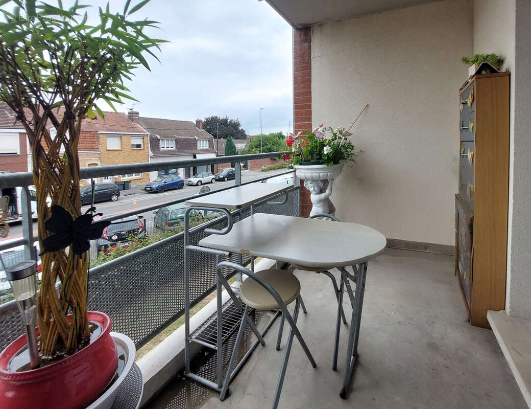 Appartement à AVION