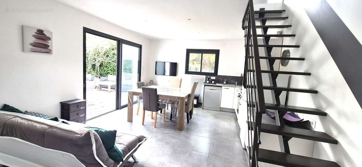 Maison à SAINT-SULPICE-DE-ROYAN