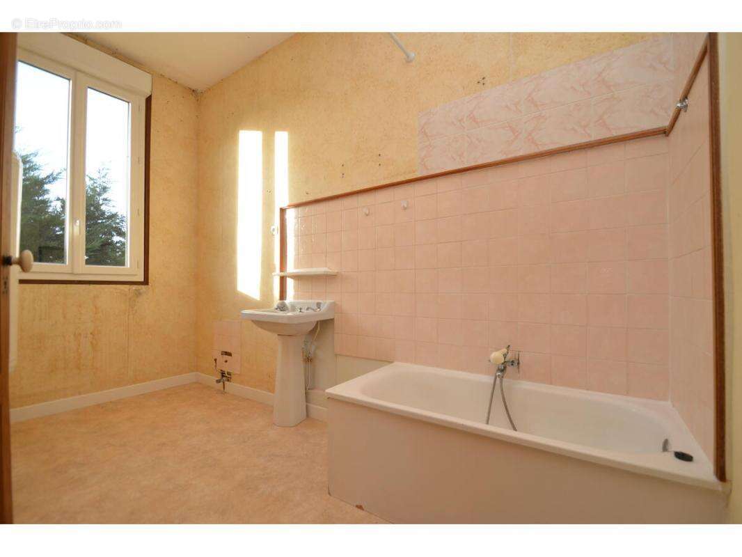 Appartement à MOULIN-NEUF