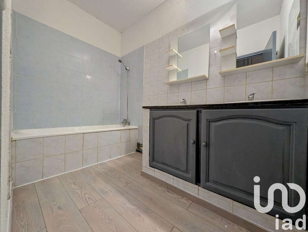 Photo 8 - Appartement à SAINT-LAURENT-DE-LA-SALANQUE